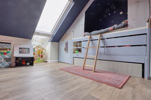 Photo 8- click for photo gallery